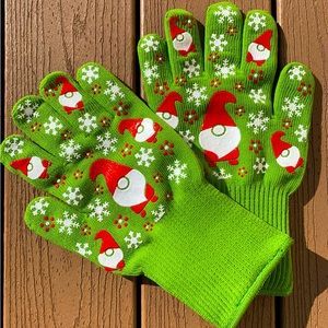 🆕TEMPTATIONS KNOMES SIZE LARGE OVEN GLOVES WITH SILICONE GRIPS